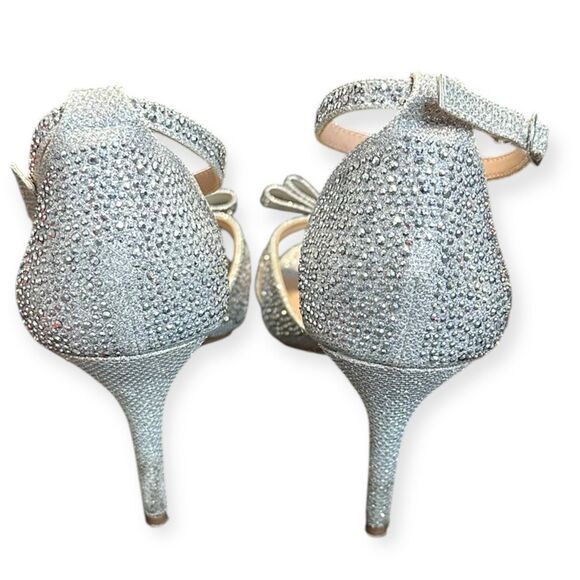 JELLYPOP Women’s Silver Glitter Rhinestone Bow Keelin High Heel Sandals Size 10 - Picture 5 of 8